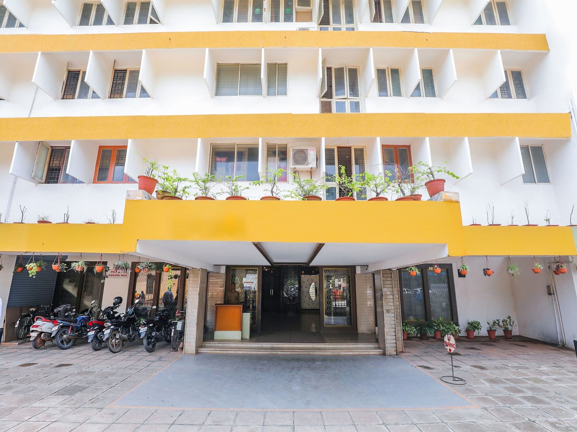 Oyo 17278 Hotel Srinivas Mangalore Exterior photo